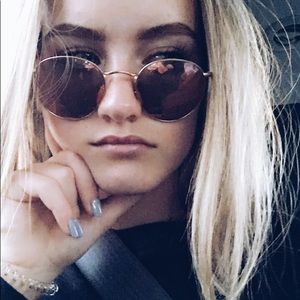 Meet your Posher, Lexi